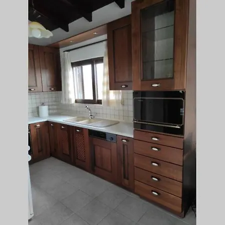 Artemis Penthouse 10 Minute From National Airport *
